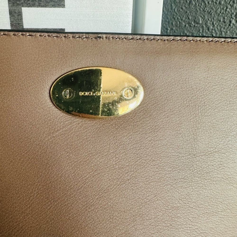Dolce & Gabbana Clean Taupe Vitello Calf Leather Top Handle Crossbody BB5575 - Picture 6 of 17